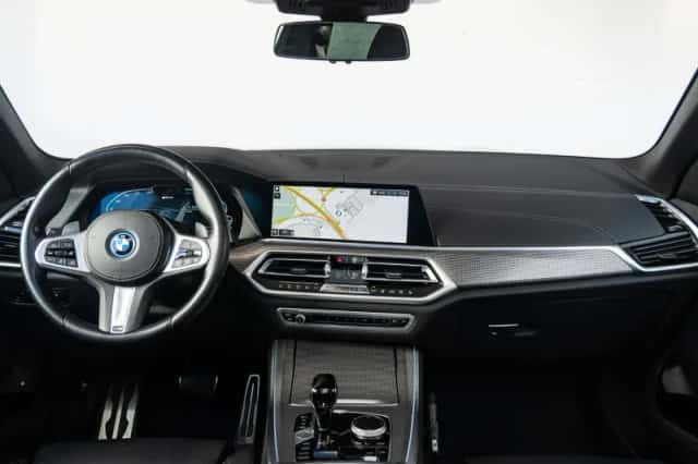 BMW X5 (2022) thumbnail 3