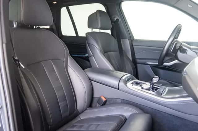 BMW X5 (2022) thumbnail 4