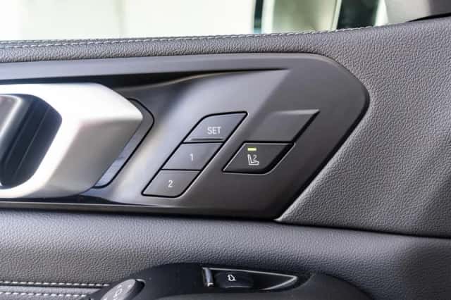 BMW X5 (2022) thumbnail 40
