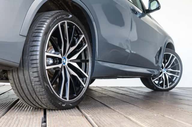 BMW X5 (2022) thumbnail 46