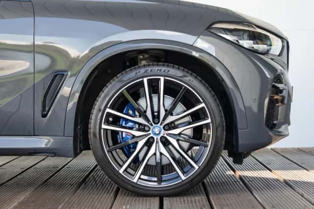 BMW X5 (2022) thumbnail 9