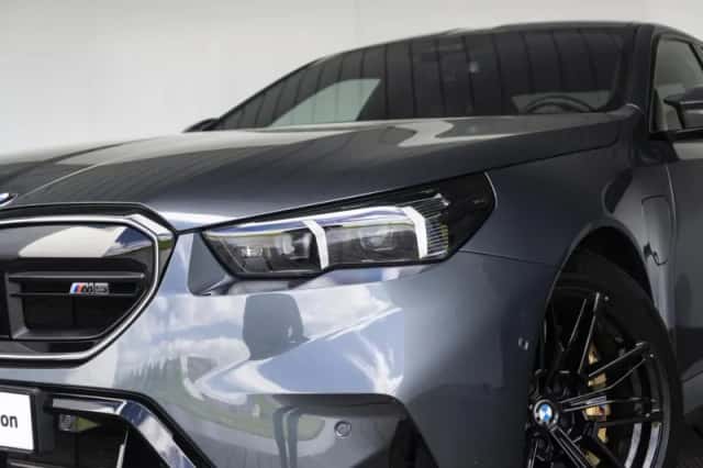 BMW M5 (2025) thumbnail 15