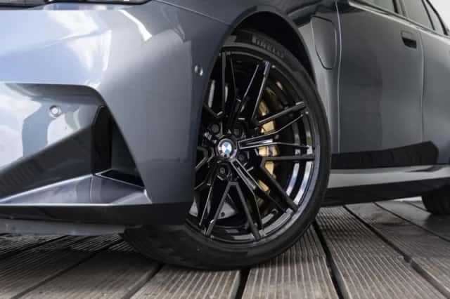 BMW M5 (2025) thumbnail 18