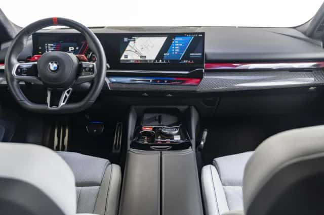 BMW M5 (2025) thumbnail 3