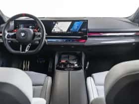 BMW M5 (2025) thumbnail 3