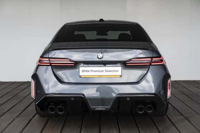 BMW M5 (2025) thumbnail 8