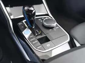 BMW i4 (2023) thumbnail 13
