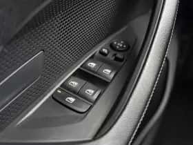 BMW i4 (2023) thumbnail 22