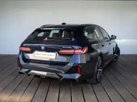 BMW i5 (2025) thumbnail 2