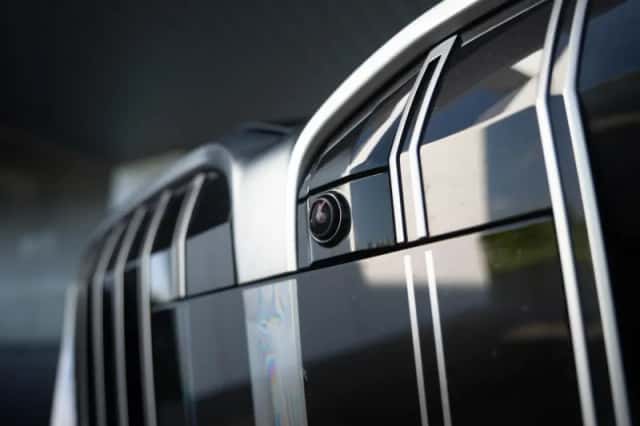 BMW i5 (2025) thumbnail 15
