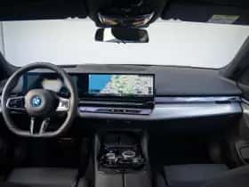 BMW i5 (2025) thumbnail 3
