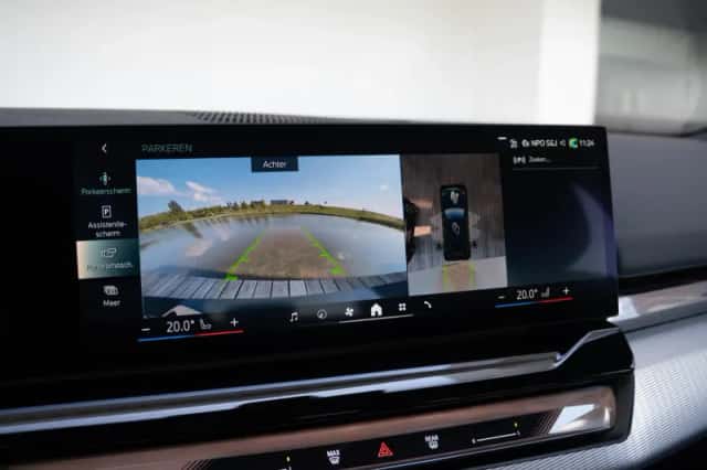 BMW i5 (2025) thumbnail 24
