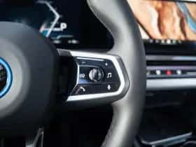 BMW i5 (2025) thumbnail 29