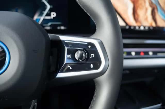 BMW i5 (2025) thumbnail 30