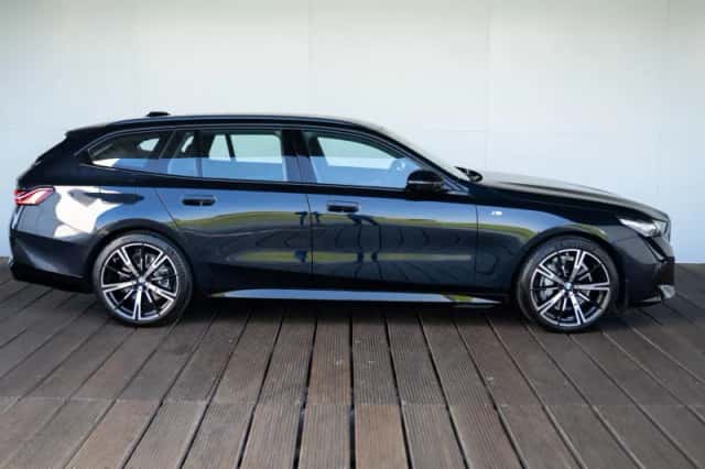 BMW i5 (2025) thumbnail 7