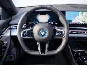 BMW i5 (2025) thumbnail 10
