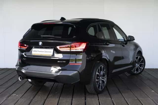 BMW X1 (2021) thumbnail 2