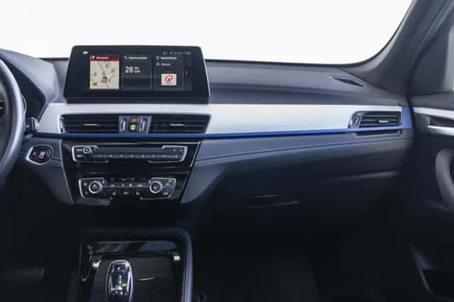 BMW X1 (2021) thumbnail 12