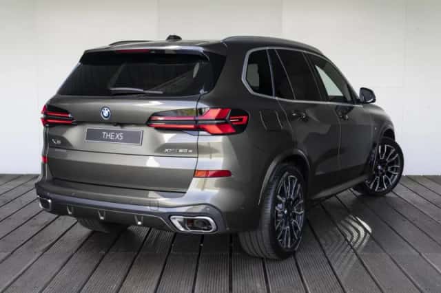 BMW X5 (2026) thumbnail 2