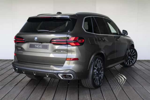 BMW X5 (2026) thumbnail 2