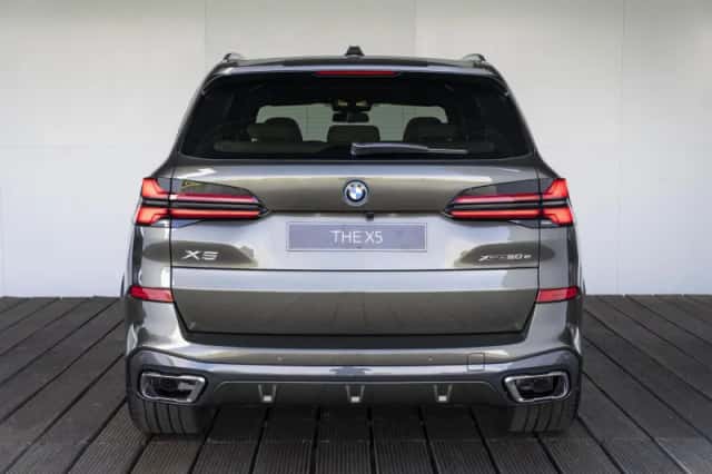 BMW X5 (2026) thumbnail 5
