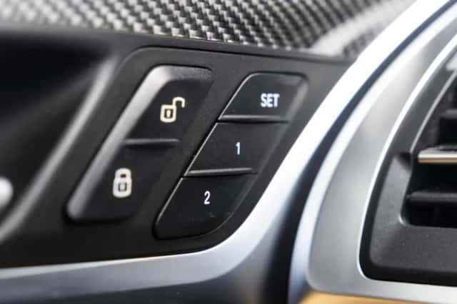 BMW X3 (2022) thumbnail 33
