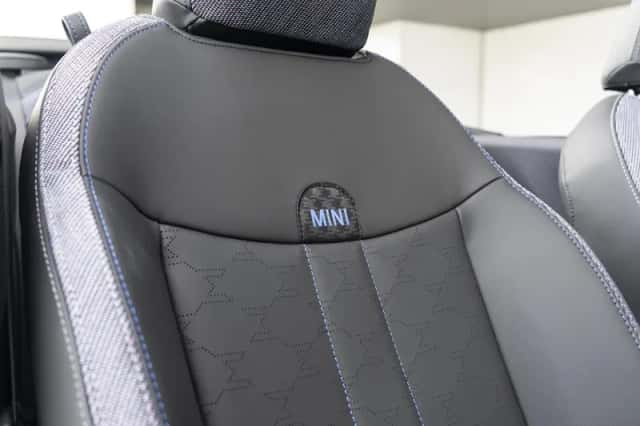 MINI Cabrio (2026) thumbnail 14