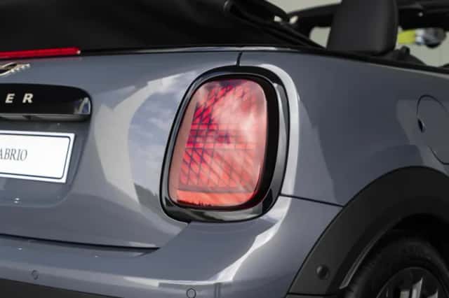 MINI Cabrio (2026) thumbnail 16