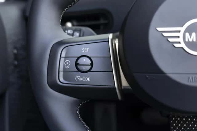 MINI Cabrio (2026) thumbnail 22