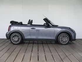 MINI Cabrio (2026) thumbnail 6