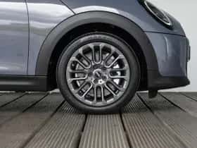 MINI Cabrio (2026) thumbnail 8