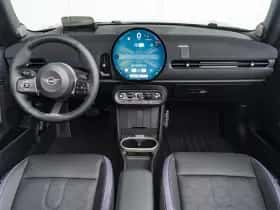 MINI Cabrio (2026) thumbnail 9