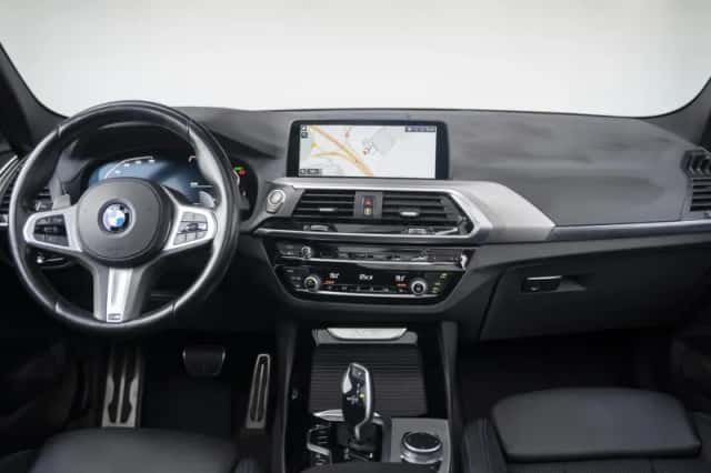 BMW X3 (2020) thumbnail 3