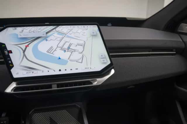 BMW iX3 (2026) thumbnail 12