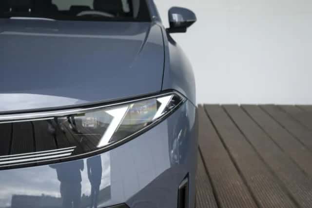 BMW iX3 (2026) thumbnail 19