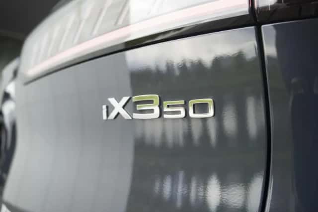 BMW iX3 (2026) thumbnail 25