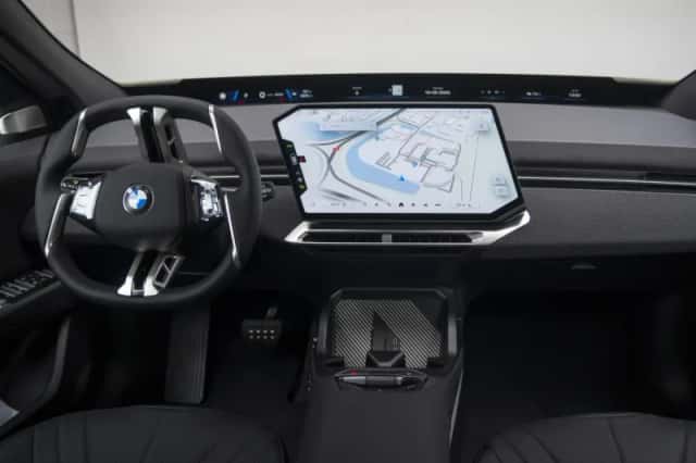 BMW iX3 (2026) thumbnail 4