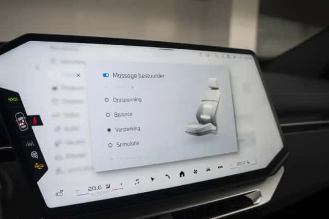 BMW iX3 (2026) thumbnail 42
