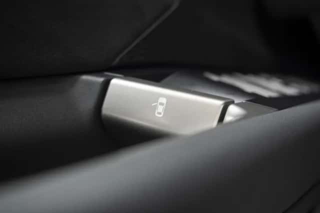 BMW iX3 (2026) thumbnail 47