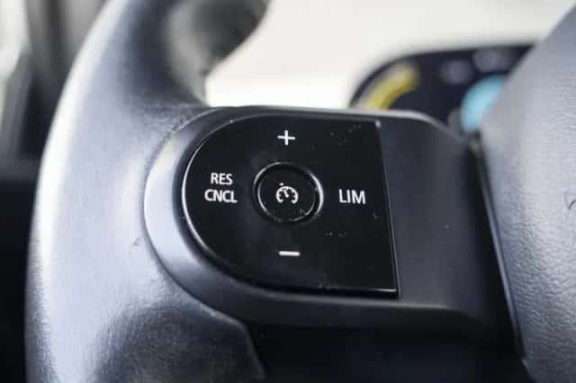 MINI Electric (2023) thumbnail 22