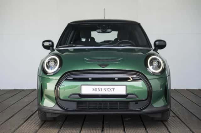 MINI Electric (2023) thumbnail 6