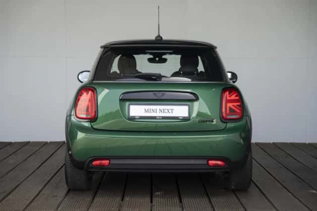 MINI Electric (2023) thumbnail 8