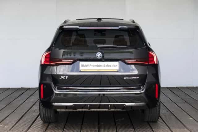 BMW X1 (2024) thumbnail 8