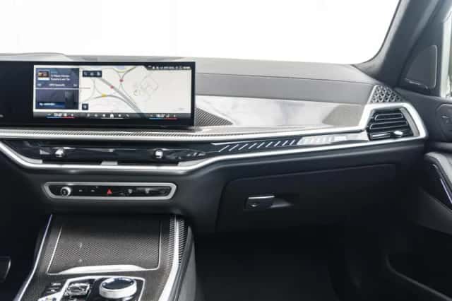 BMW X7 (2025) thumbnail 12