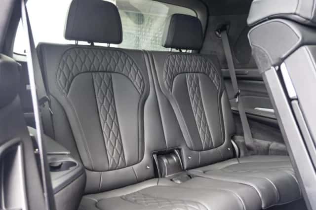 BMW X7 (2025) thumbnail 14