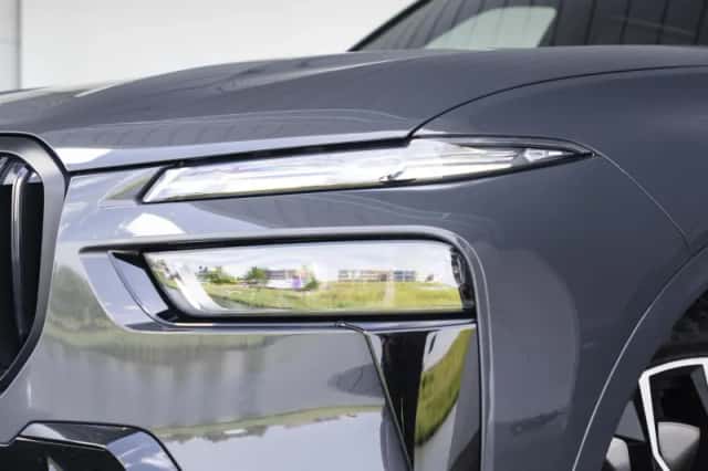 BMW X7 (2025) thumbnail 16