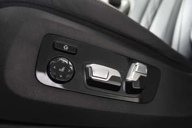 BMW X7 (2025) thumbnail 42