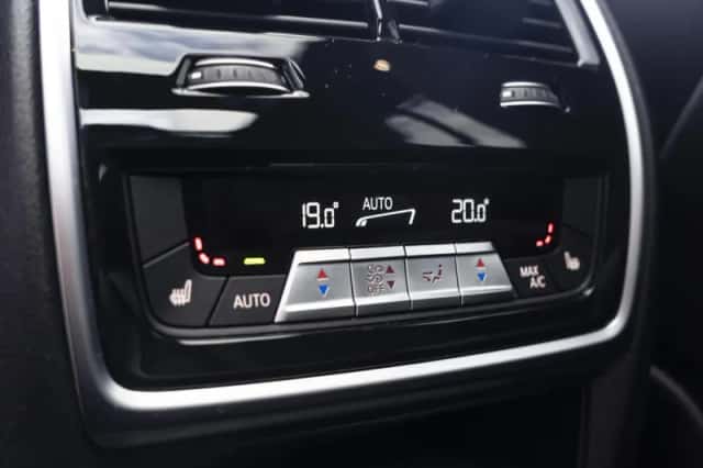 BMW X7 (2025) thumbnail 45
