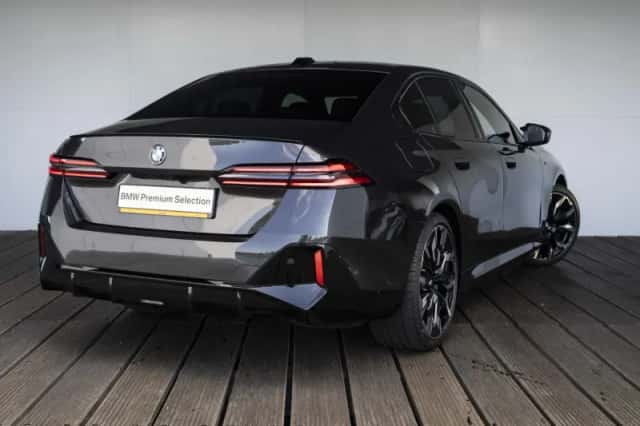 BMW i5 (2026) thumbnail 2