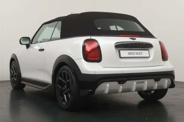 MINI Cabrio (2026) thumbnail 11